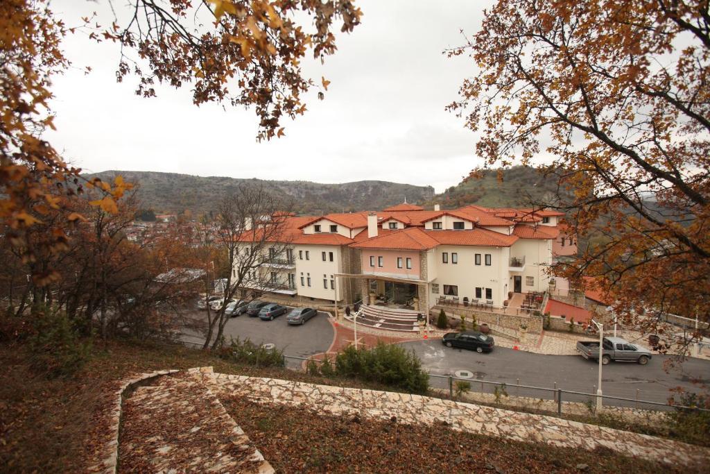 Afkos Grammos Boutique Hotel Resort Nestórion Exterior foto